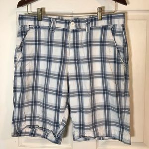 Sonoma Lifestyle Blue and White Plaid Shorts Size 33